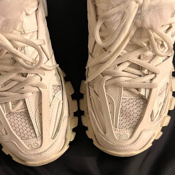 Balenciaga Fur Sneakers - Picture 9 of 10